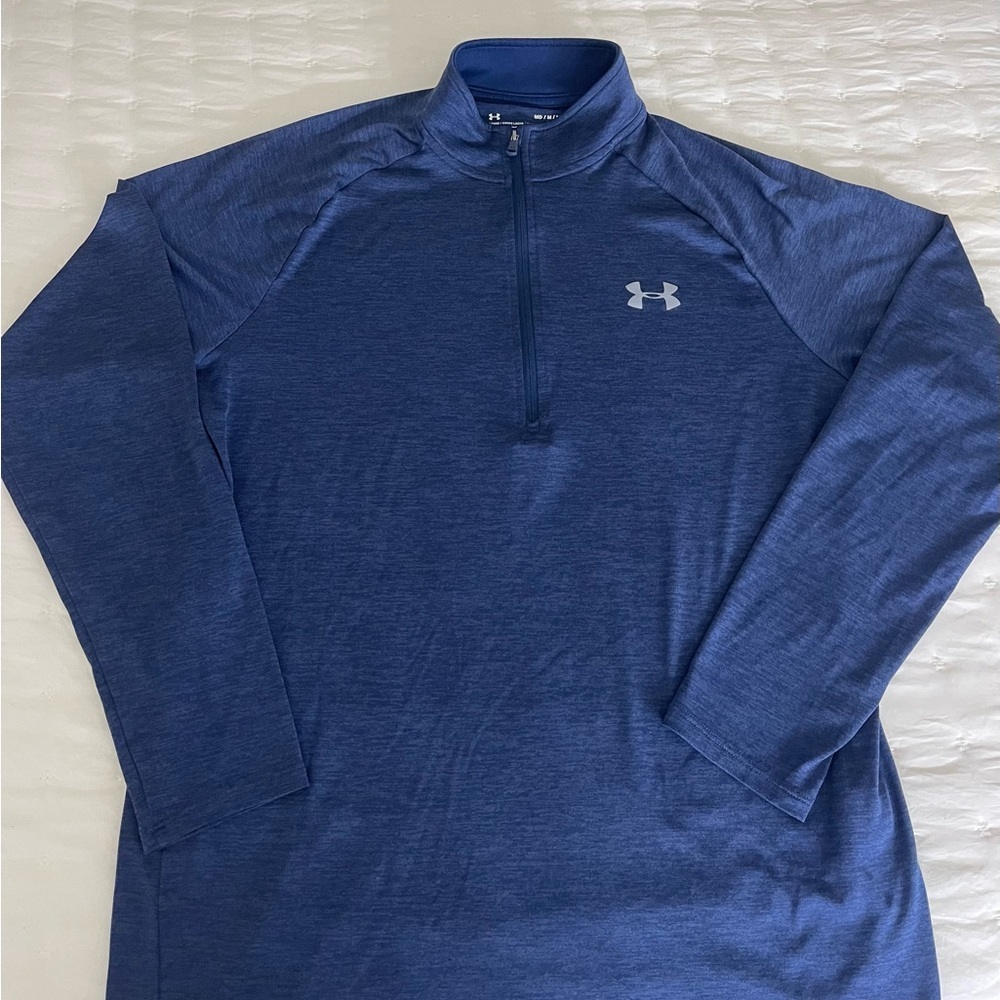 Under Armour Navy Long Sleeve Top - Size M -